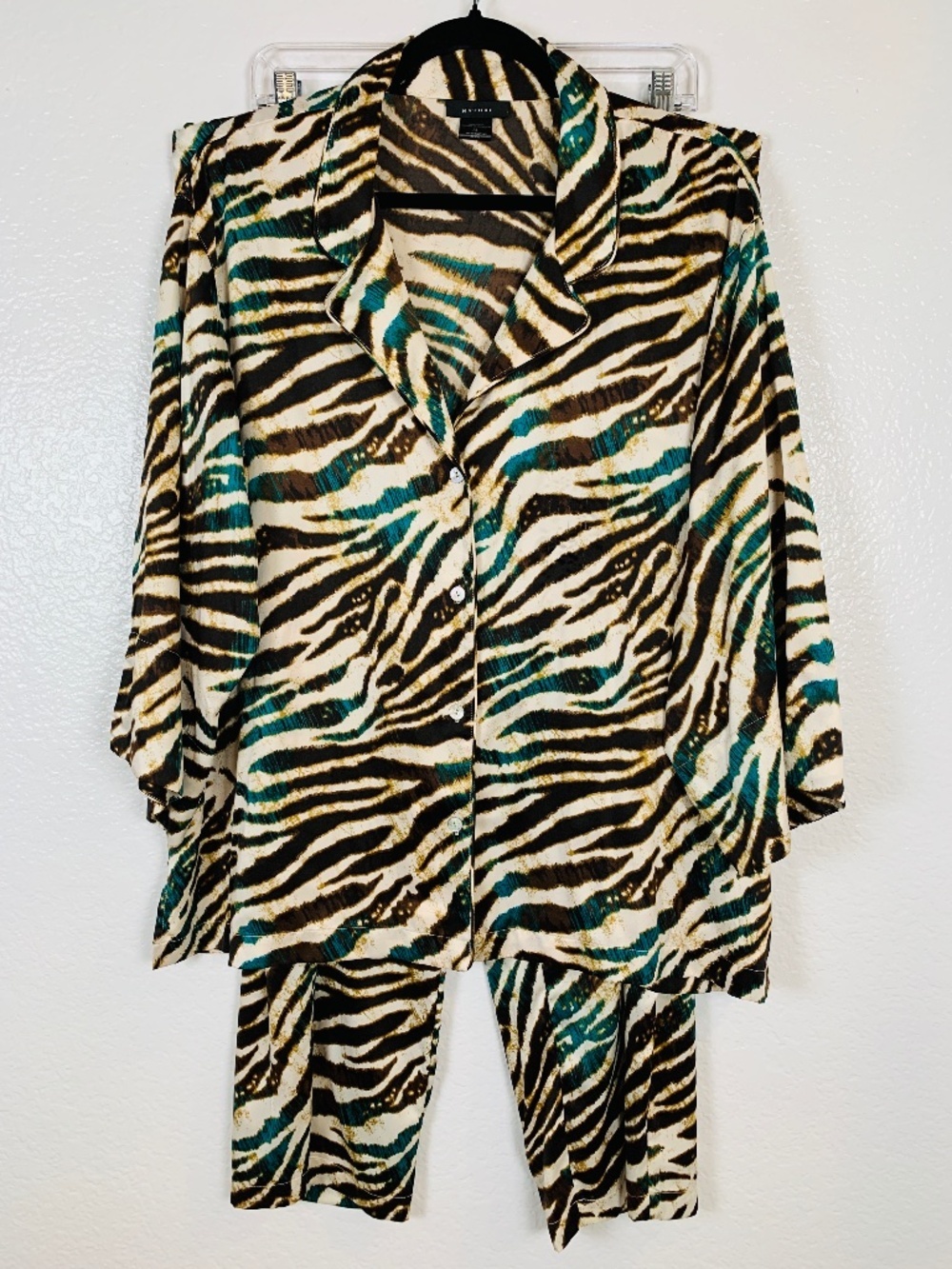 Natori Zebra Print Pajama Set Satin Long Sleeve Top & Bottom Size XL Animal